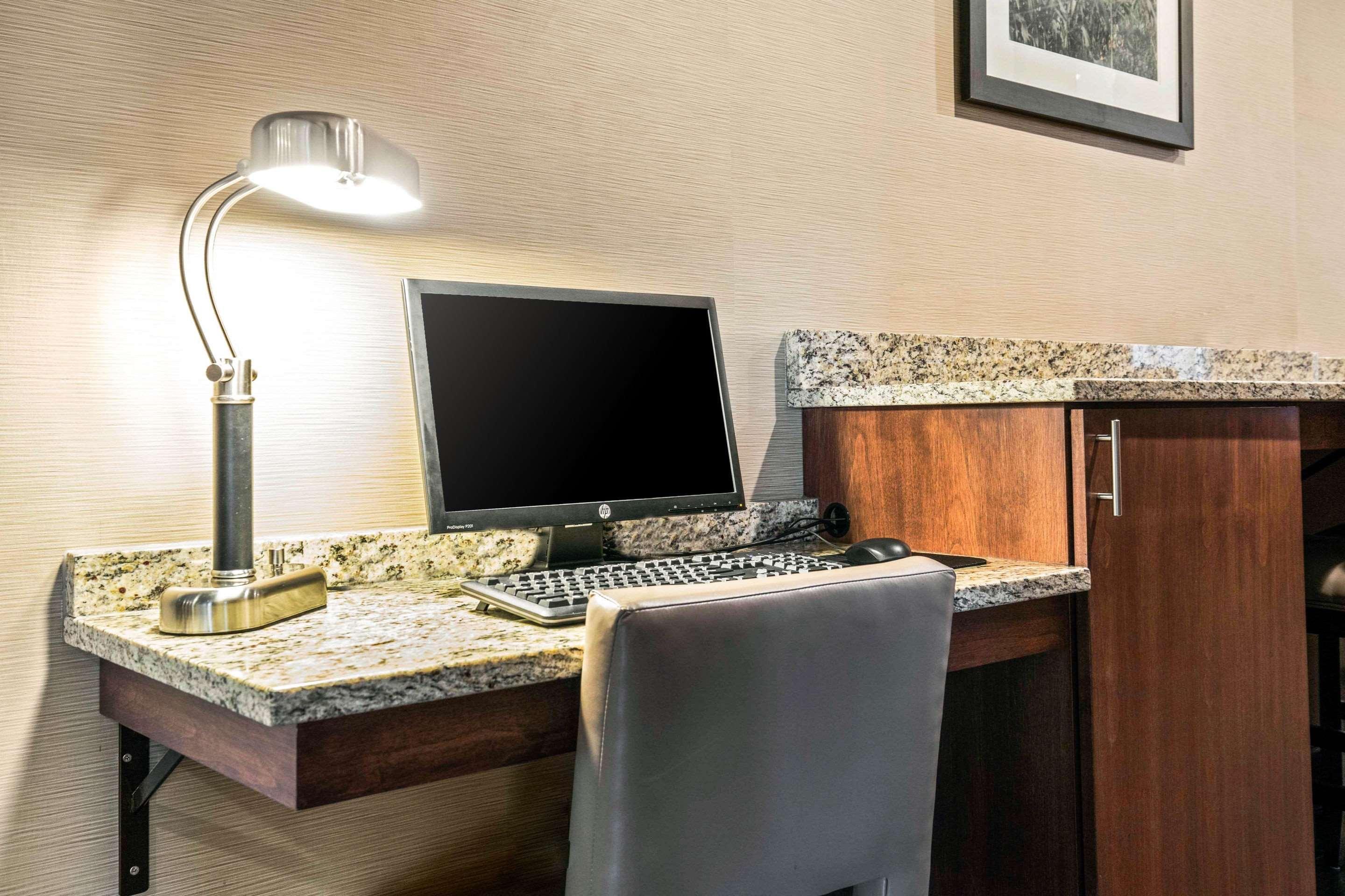 Comfort Inn La Porte Екстер'єр фото