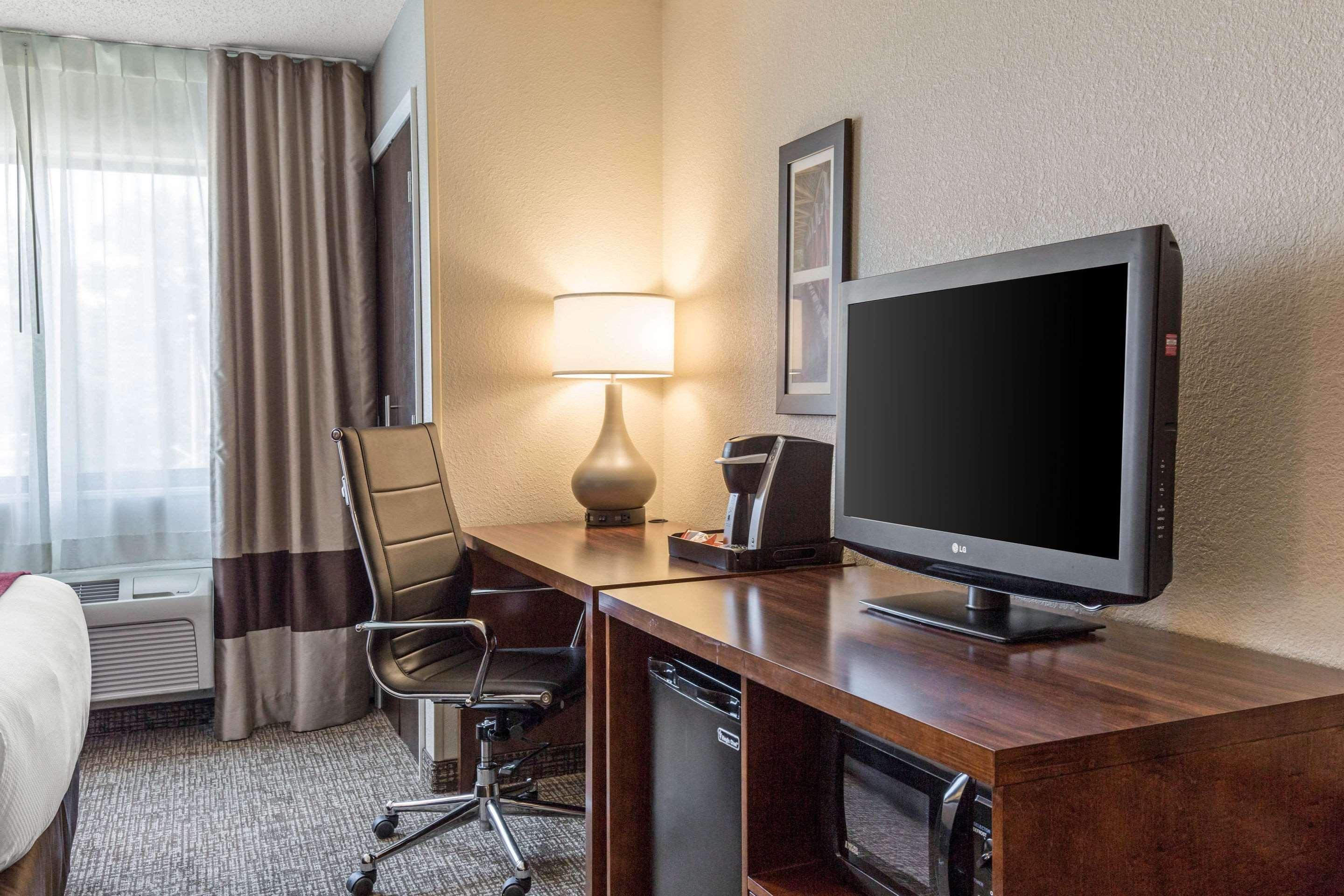 Comfort Inn La Porte Екстер'єр фото