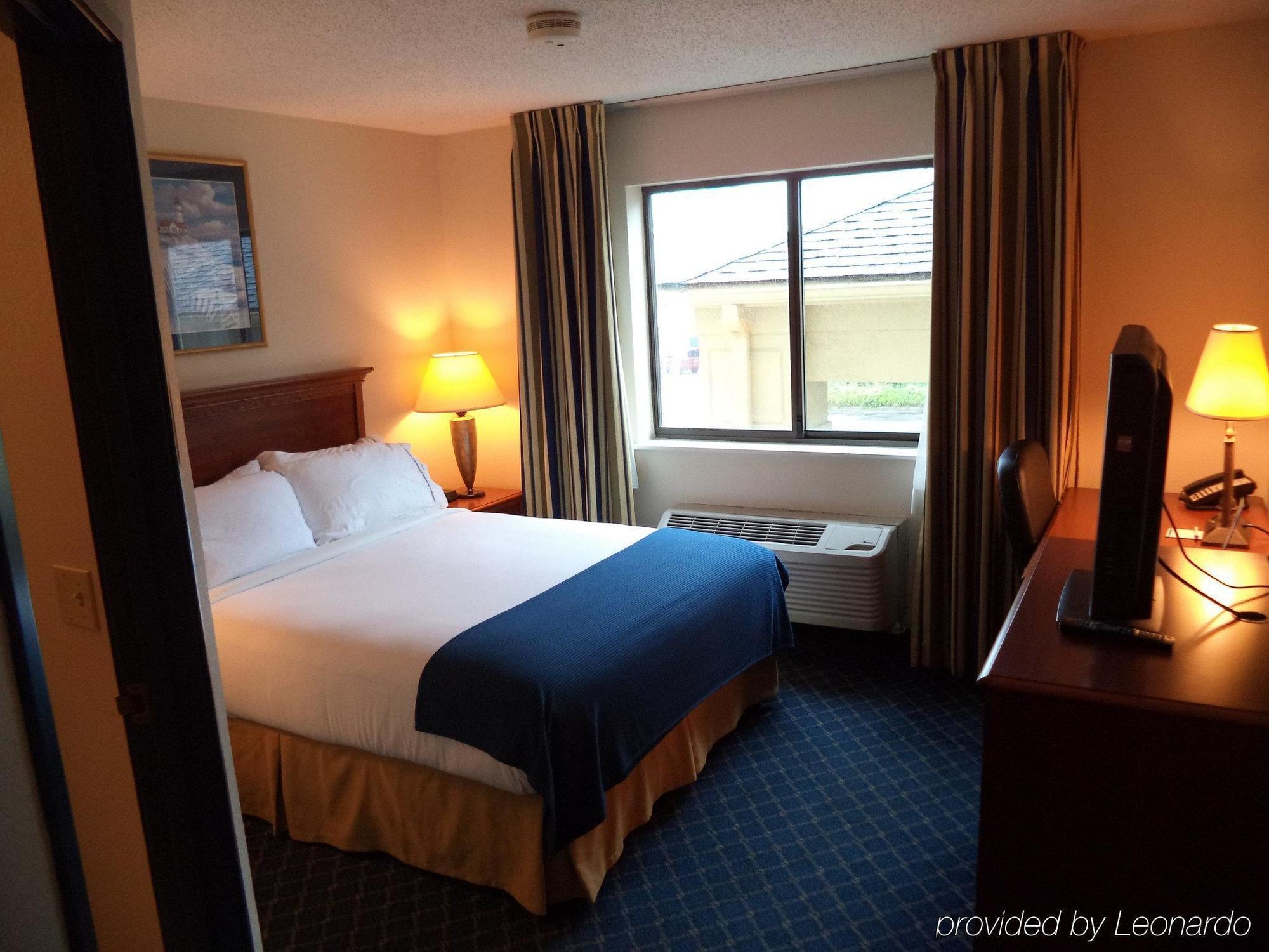 Comfort Inn La Porte Екстер'єр фото